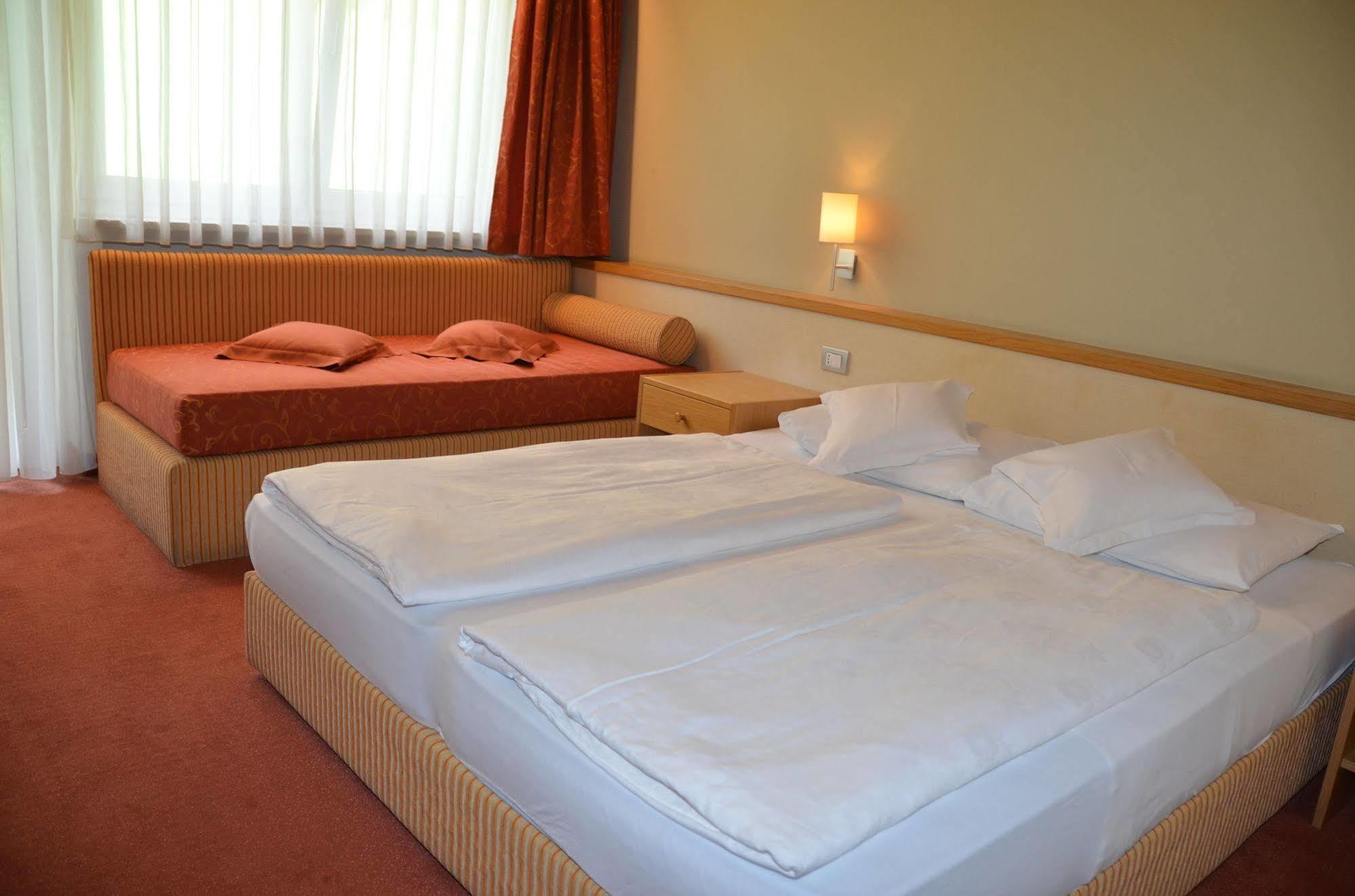 Hotel Taufers Моліні-ді-Турес Екстер'єр фото